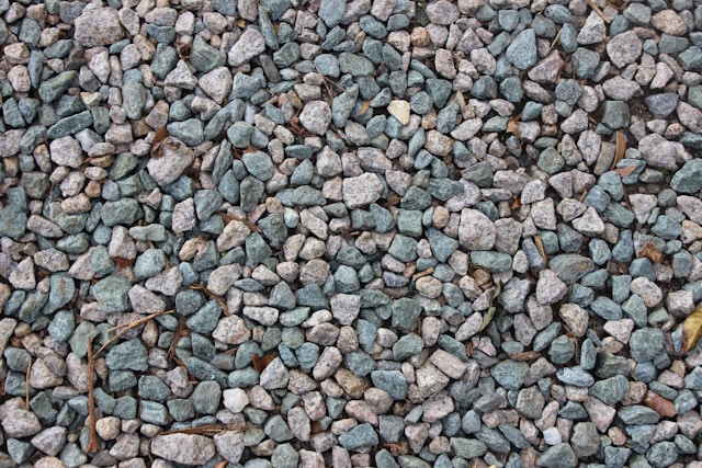 How to Upgrade Your Phoenix Yard with Decorative Gravel and Desert Landscaping